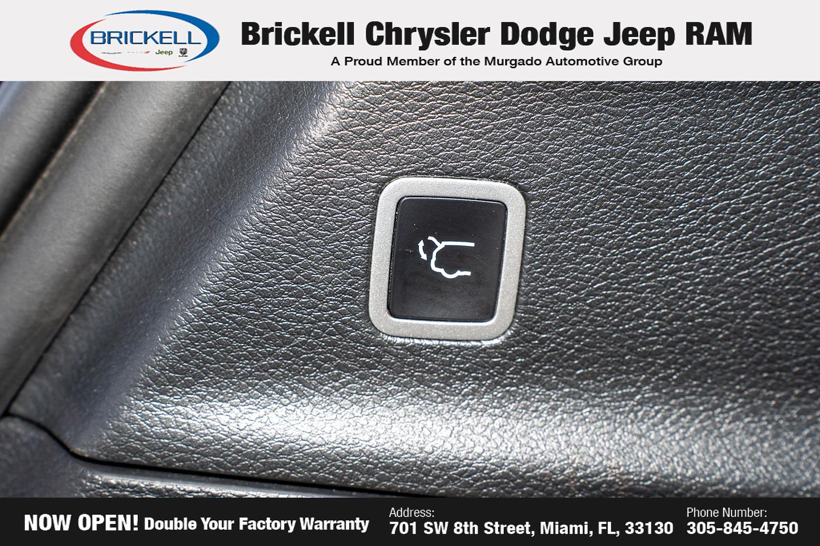 Used 2024 Chrysler Pacifica - photo 12