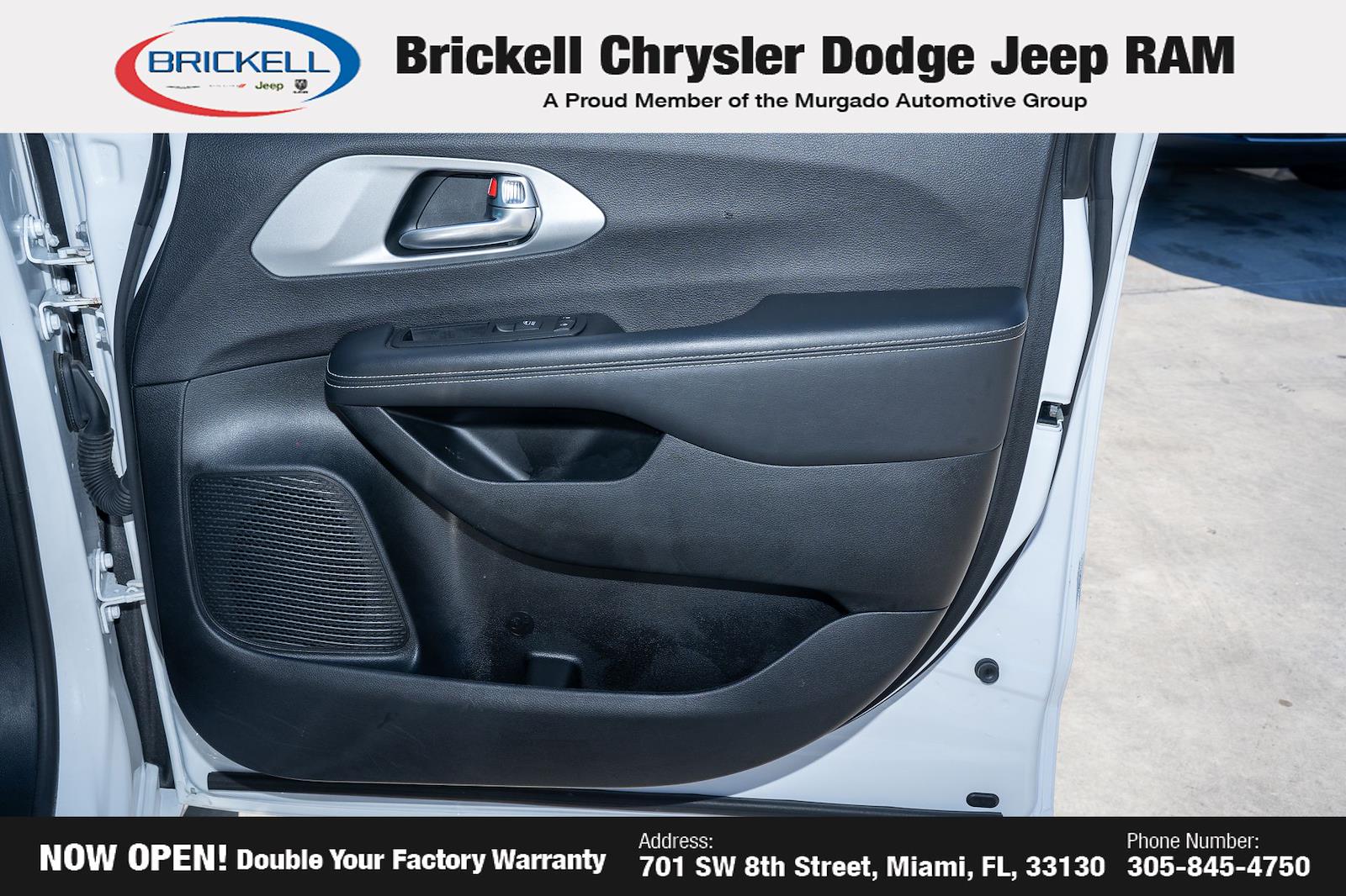 Used 2024 Chrysler Pacifica - photo 15