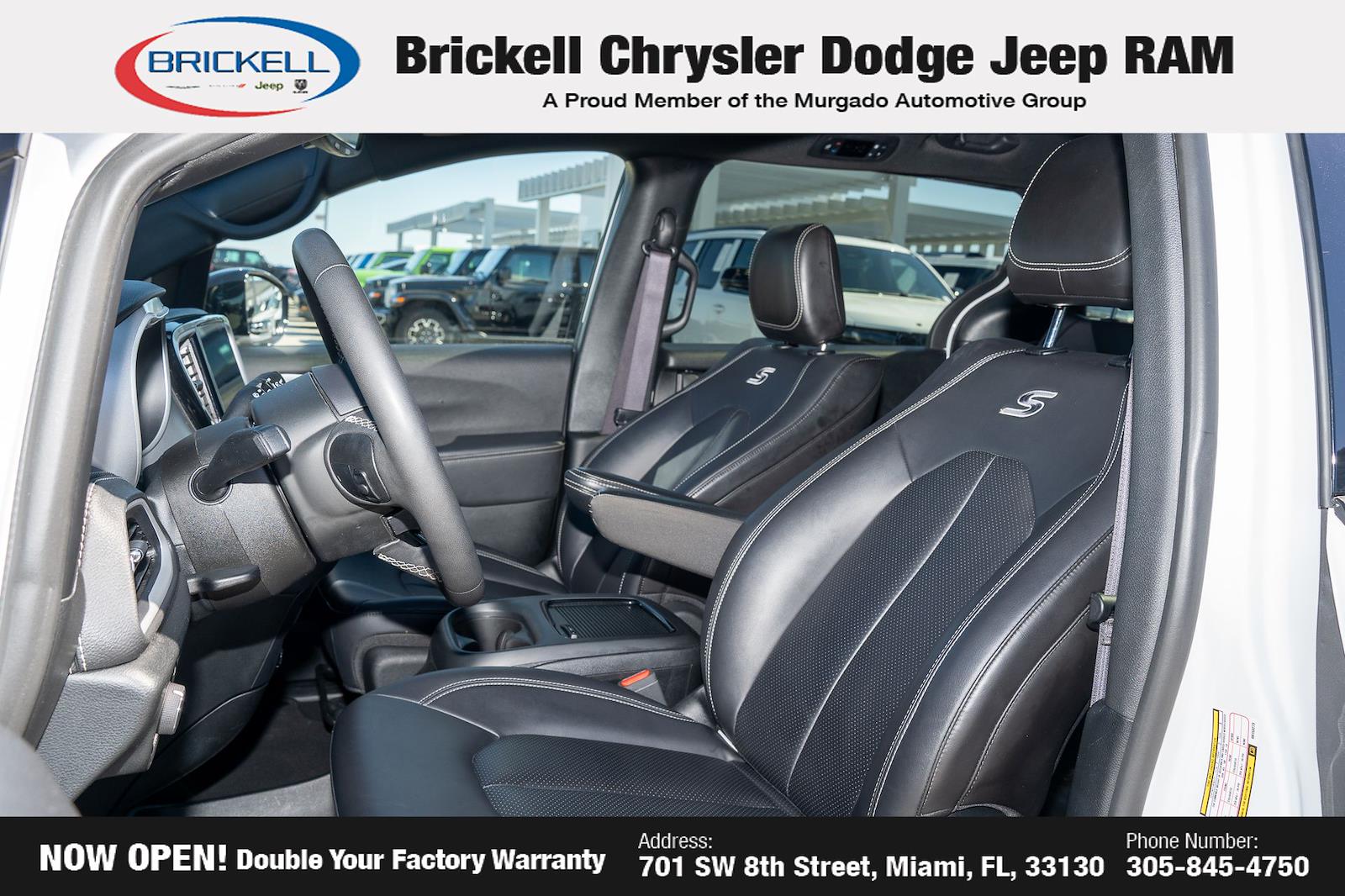 Used 2024 Chrysler Pacifica - photo 18