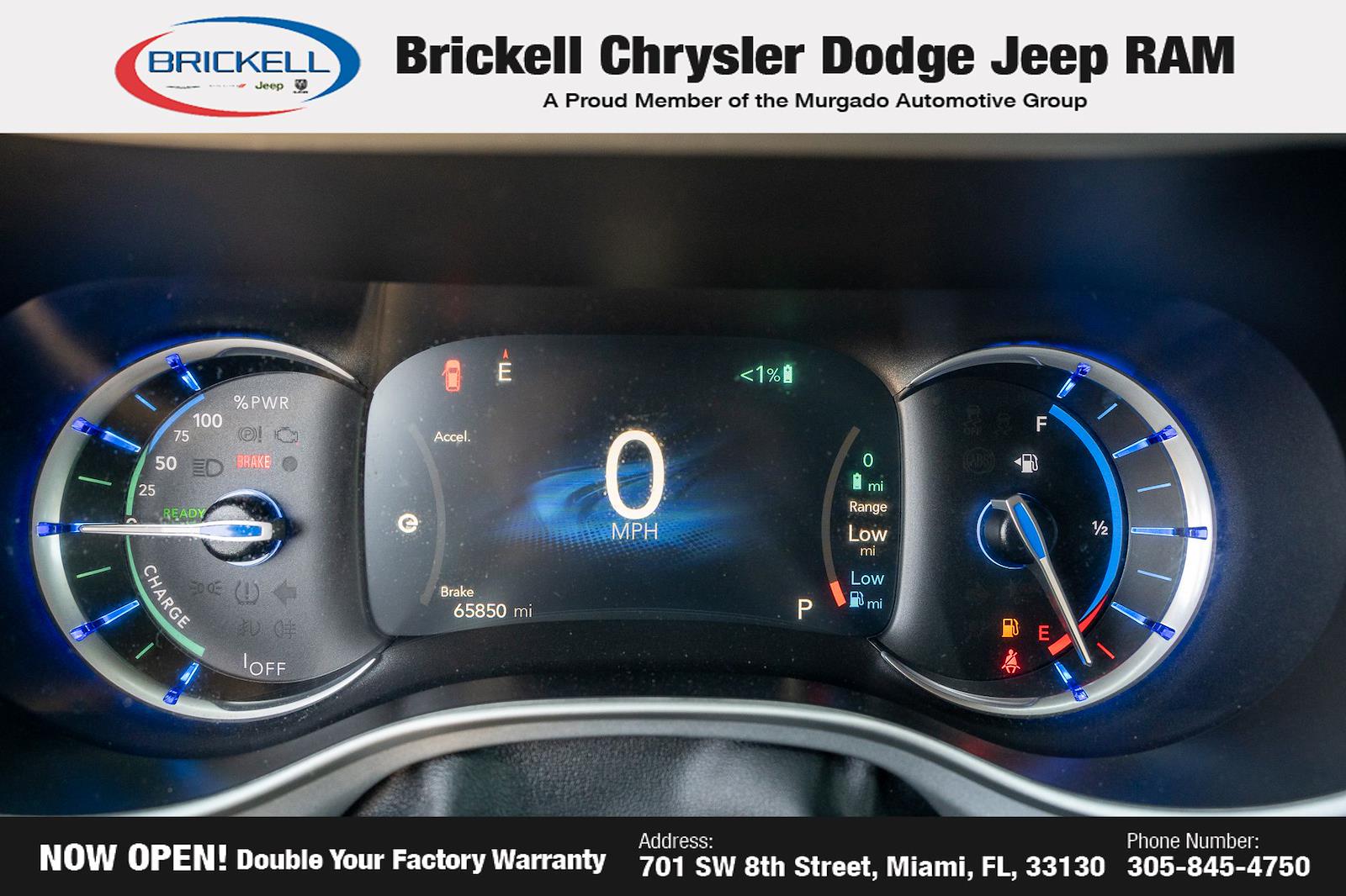 Used 2024 Chrysler Pacifica - photo 37