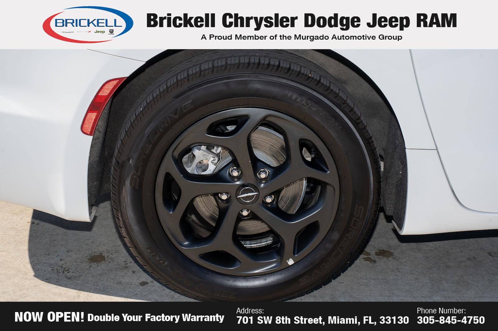 Used 2024 Chrysler Pacifica - photo 43