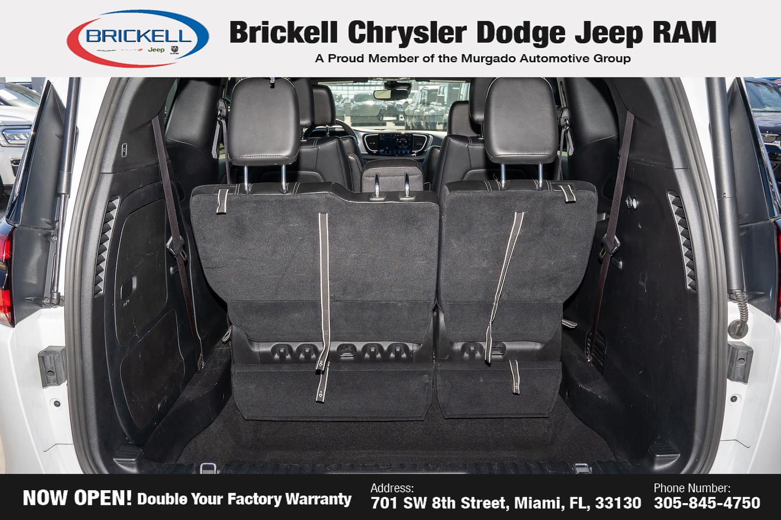 Used 2024 Chrysler Pacifica - photo 11