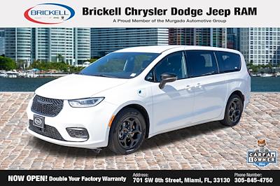 2024 Chrysler Pacifica FWD Minivan for sale #J3595 - photo 1