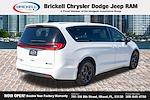 Used 2024 Chrysler Pacifica Select Minivan thumbnail 5