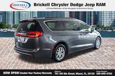 2022 Chrysler Pacifica FWD Minivan for sale #J3705 - photo 2