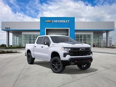 New 2025 Chevrolet Silverado 1500 LT Crew Cab 4x4 Pickup for sale #C04001 - photo 1