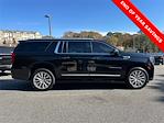 Used 2022 GMC Yukon XL Denali for sale #KB307344 - photo 8