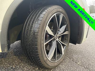 Used 2024 Volkswagen Tiguan - photo 1