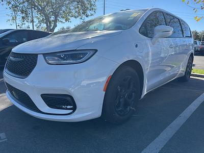Used 2022 Chrysler Pacifica Touring L Minivan for sale #KF9807 - photo 1