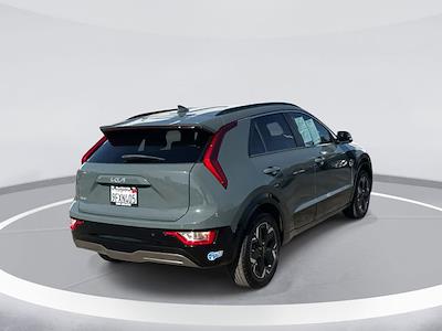 Used 2023 Kia Niro - photo 1
