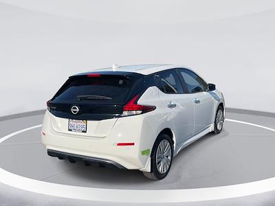 Used 2023 Nissan LEAF - photo 1
