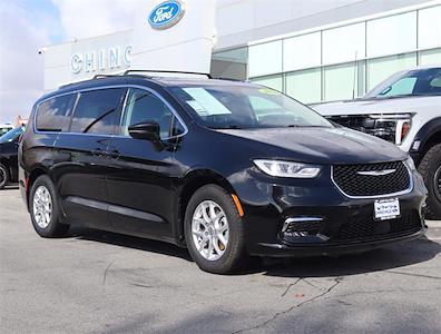Used 2022 Chrysler Pacifica Touring L FWD Minivan for sale #PF8290 - photo 1
