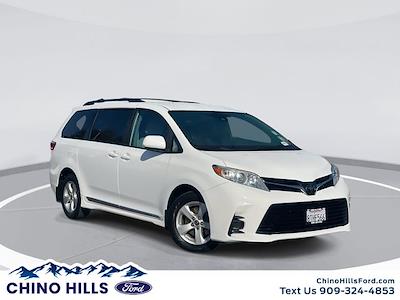Used 2020 Toyota Sienna - photo 1