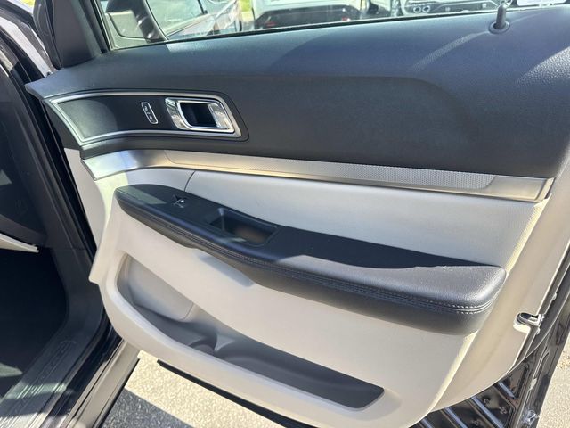 Used 2019 Ford Explorer - photo 37