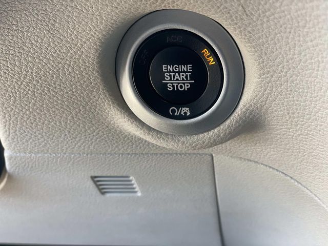Used 2023 Chrysler Pacifica - photo 19