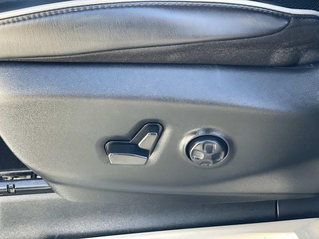 Used 2023 Chrysler Pacifica - photo 22