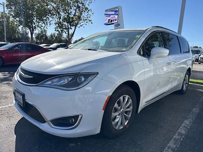 Used 2018 Chrysler Pacifica - photo 1