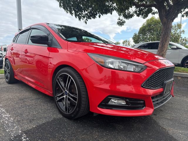 Used 2017 Ford Focus - photo 6