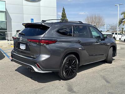 Used 2023 Toyota Highlander XSE AWD SUV for sale #TF8451 - photo 2