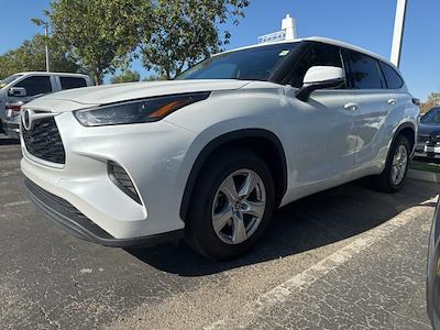 2022 Toyota Highlander FWD SUV for sale #TF9459 - photo 1