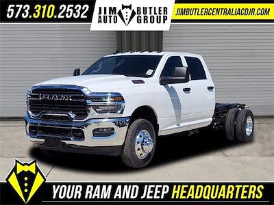 New 2025 Ram 3500 Tradesman Crew Cab 4x4 60 CA Cab Chassis for sale #532354 - photo 1