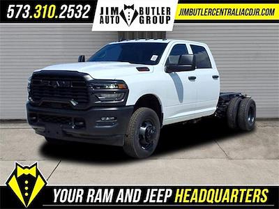 New 2025 Ram 3500 Tradesman Crew Cab 4x4 60 CA Cab Chassis for sale #577220 - photo 1