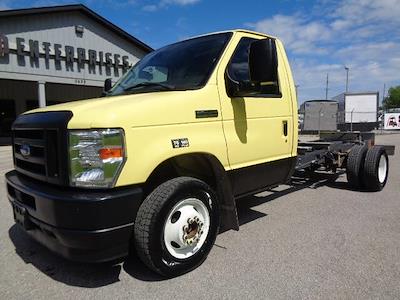 Used 2022 Ford E-450 Cutaway for sale #1FDXE4FN6NDC29501 - photo 1