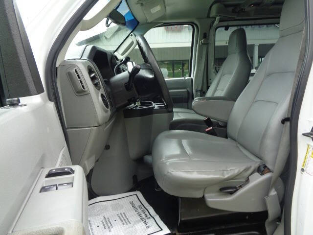 Used 2012 Ford E-150 - photo 13