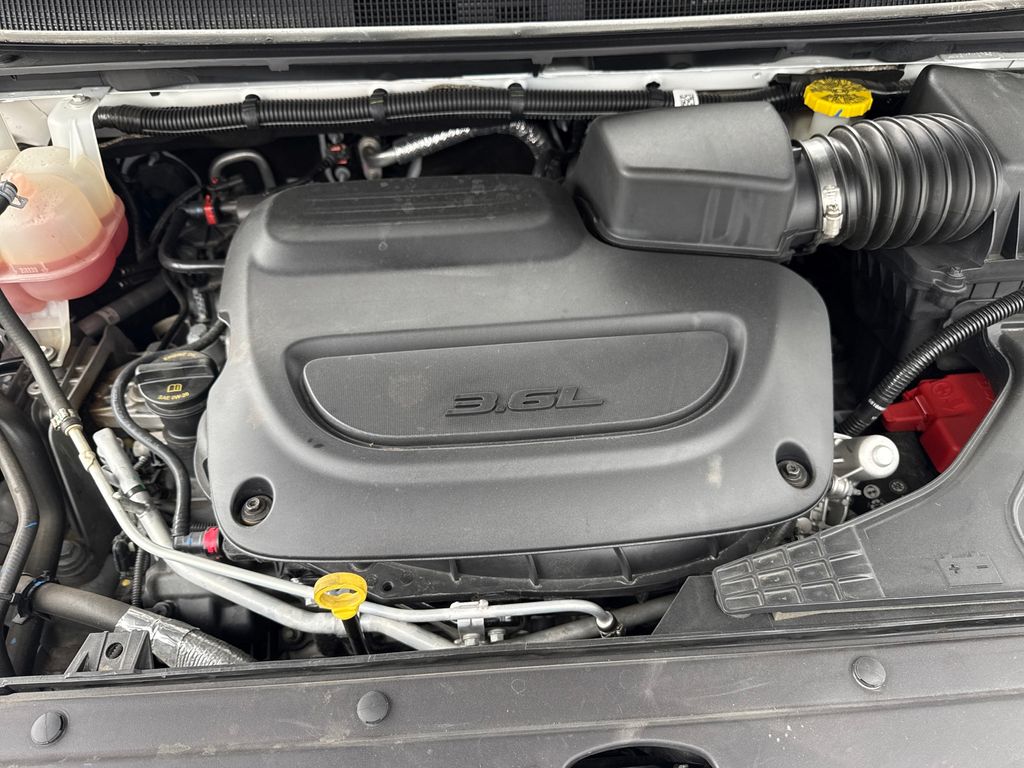 Used 2024 Chrysler Pacifica - photo 31