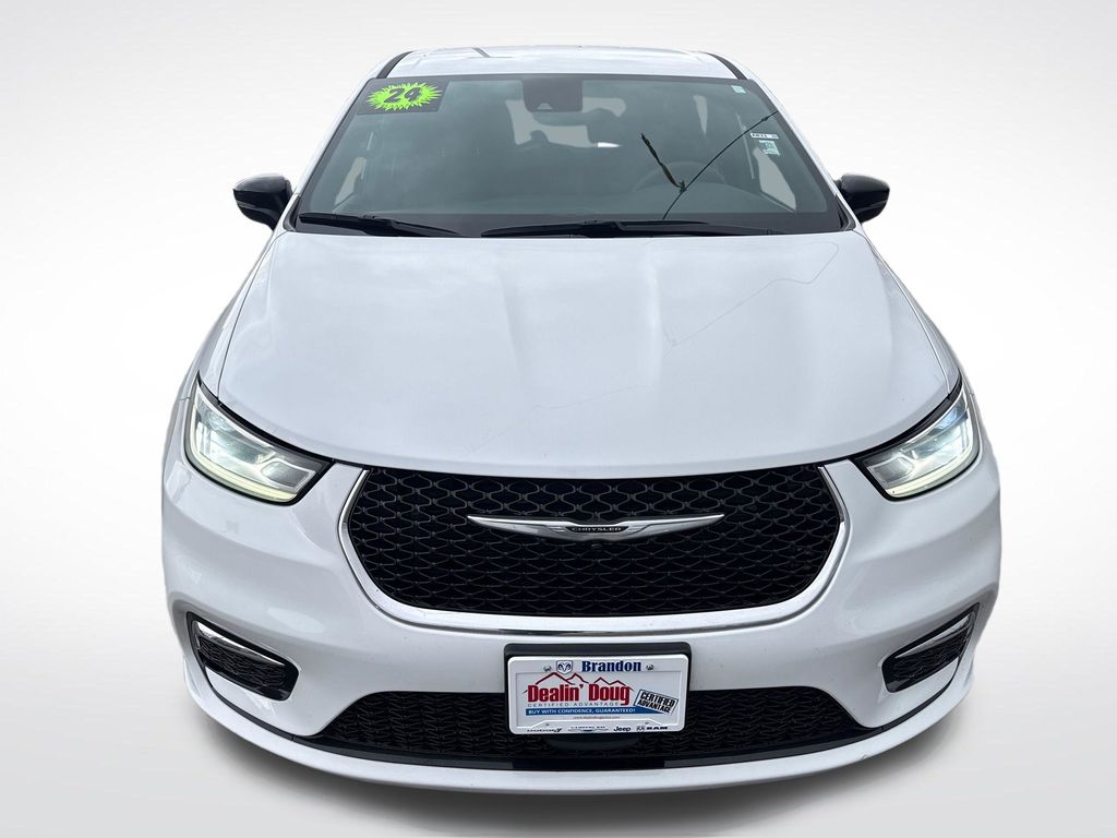 Used 2024 Chrysler Pacifica - photo 10