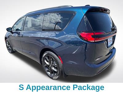 2024 Chrysler Pacifica AWD Minivan for sale #P271 - photo 2