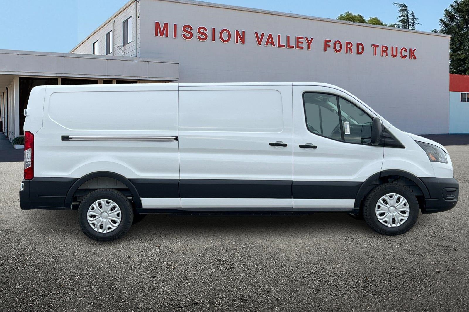 New 2026 Ford E-Transit 350 - photo 6
