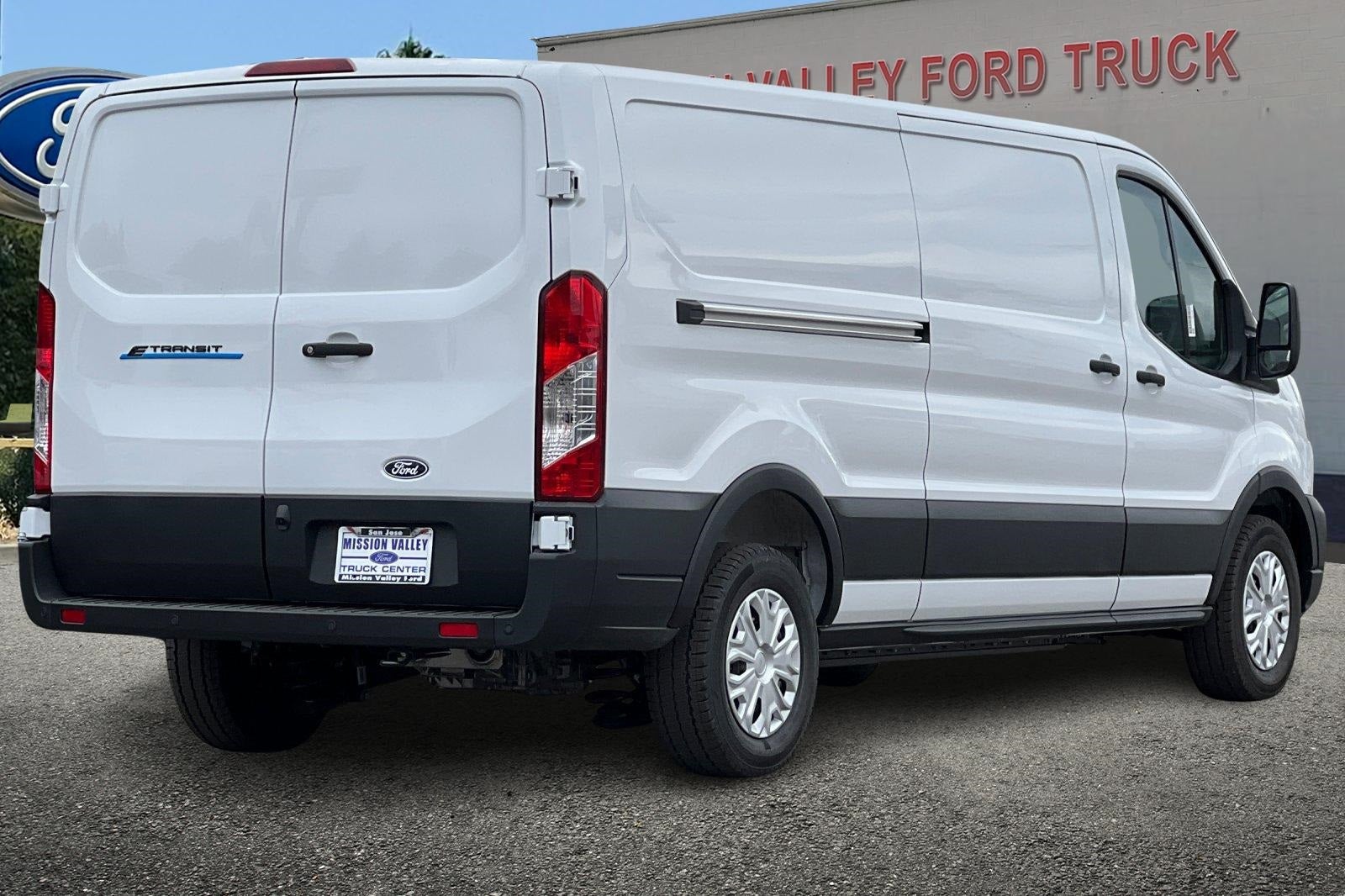 New 2026 Ford E-Transit 350 - photo 5