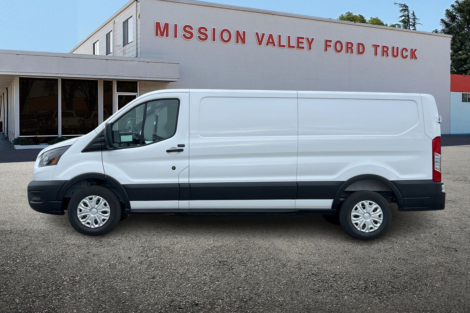 New 2026 Ford E-Transit 350 - photo 9