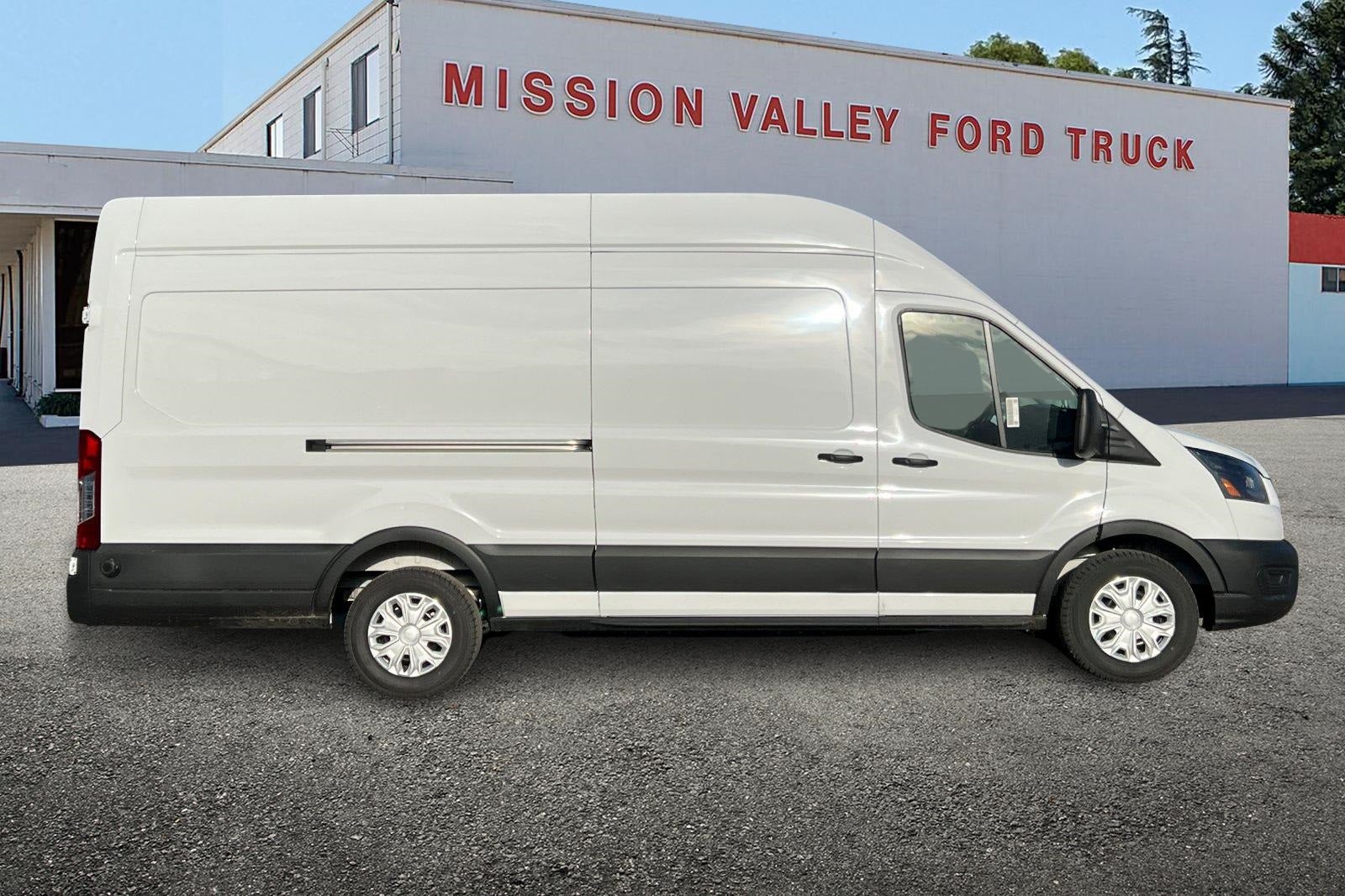 New 2026 Ford E-Transit 350 - photo 5