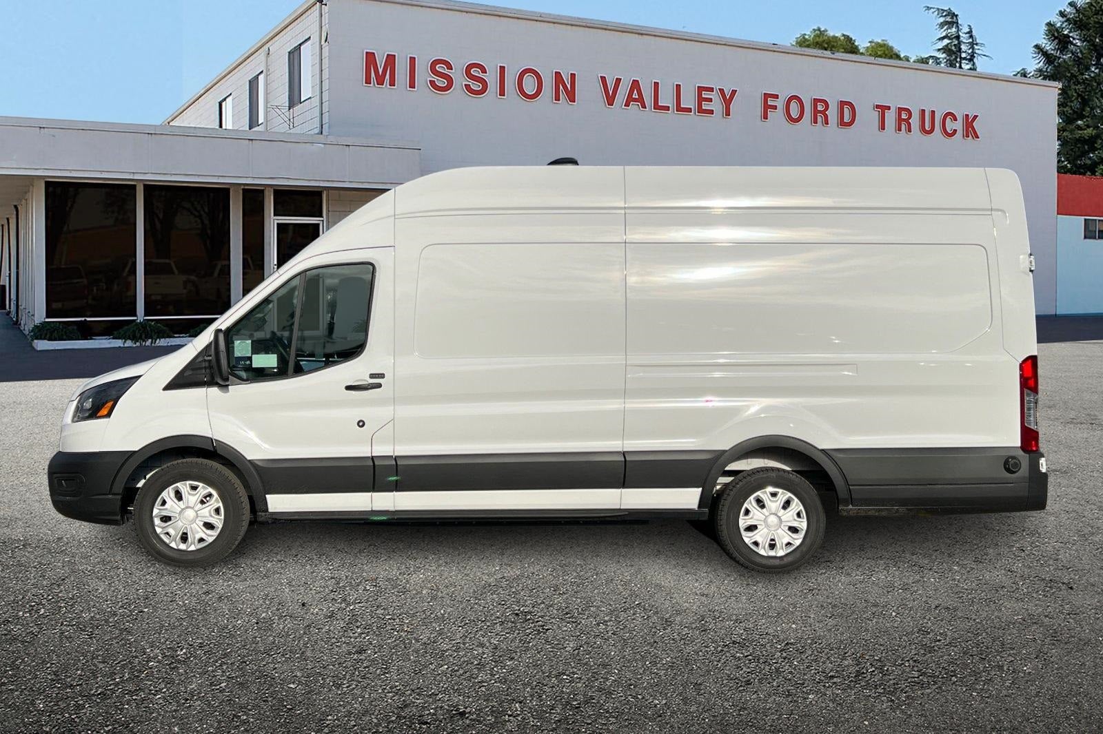 New 2026 Ford E-Transit 350 - photo 8