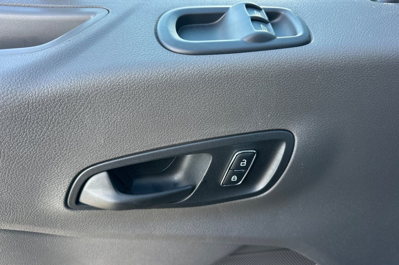 Used 2022 Ford E-Transit 350 - photo 13
