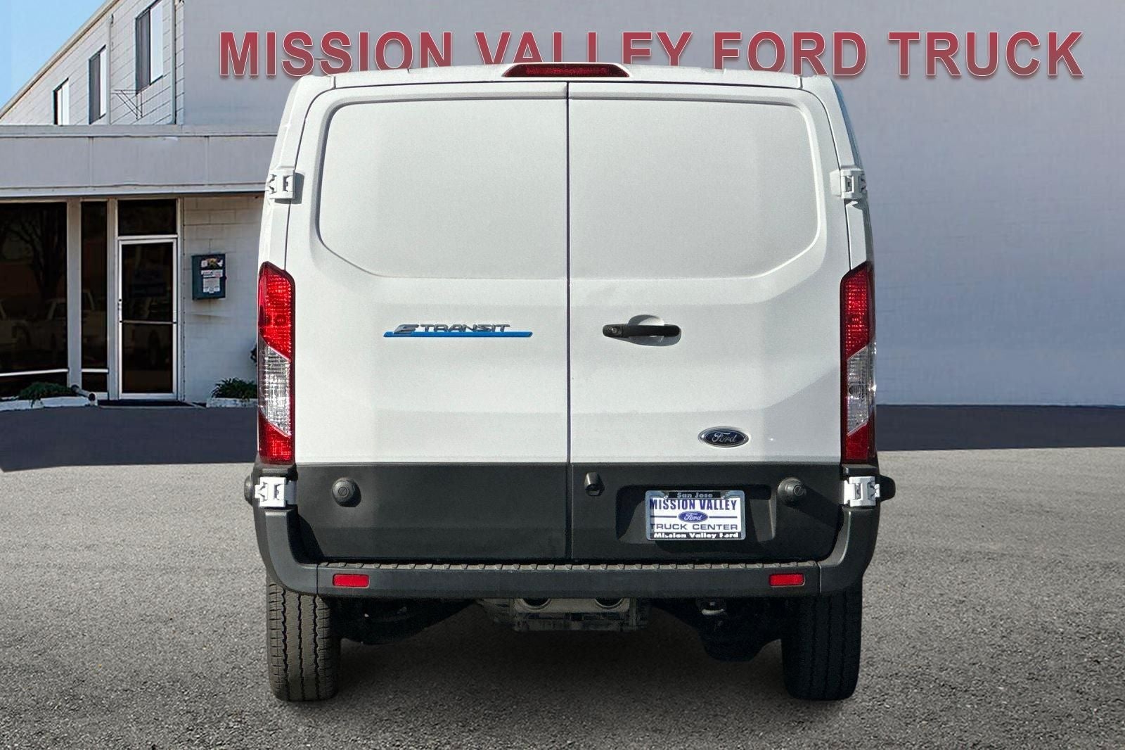 Used 2022 Ford E-Transit 350 - photo 7