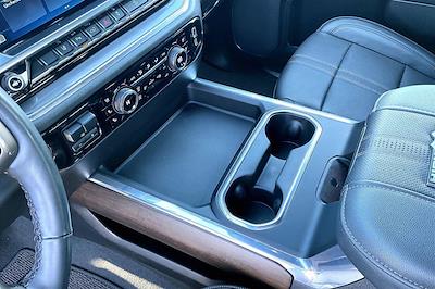 Used 2024 Chevrolet Silverado 2500 - photo 1