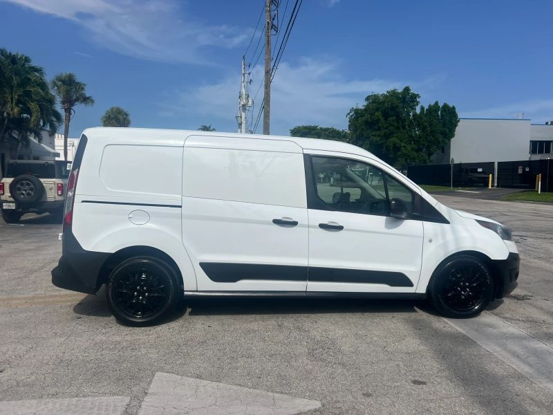 Used 2017 Ford Transit Connect Cargo Van - photo 4