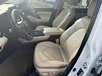 Used 2021 Toyota Highlander XLE for sale #D530587 - photo 10