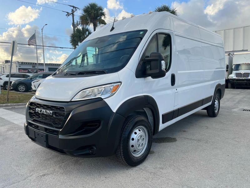 Used 2023 Ram ProMaster 2500 - photo 2