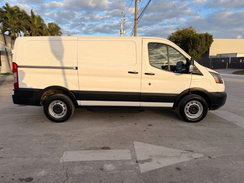 Used 2019 Ford Transit 250 - photo 12