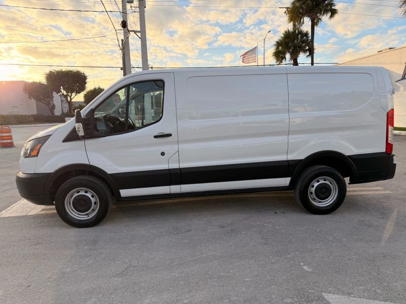 Used 2019 Ford Transit 250 - photo 7