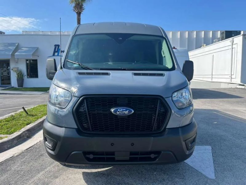 Used 2021 Ford Transit 250 - photo 2