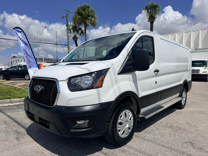 Used 2024 Ford Transit 250 - photo 2