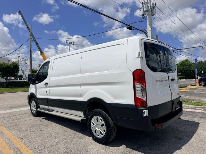 Used 2024 Ford Transit 250 - photo 7