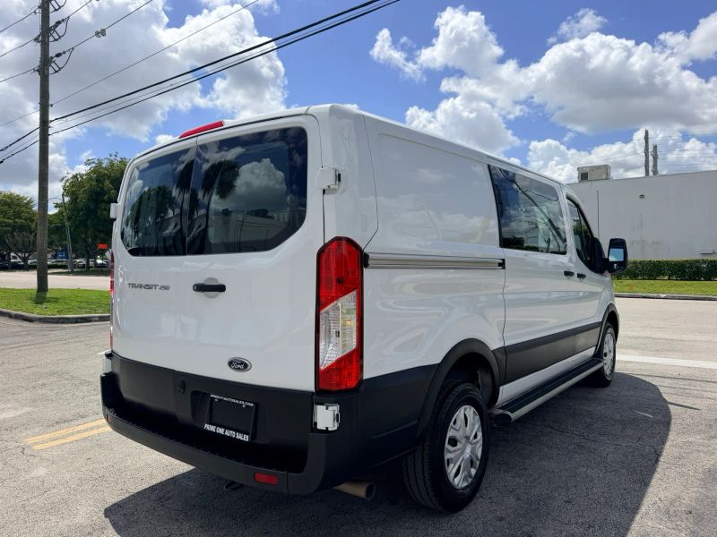Used 2024 Ford Transit 250 - photo 9