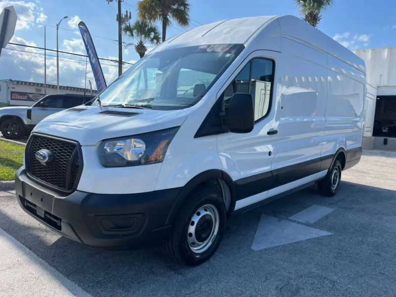 Used 2023 Ford Transit 250 - photo 2