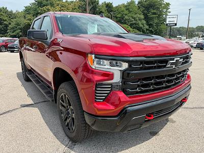 New 2025 Chevrolet Silverado 1500 LT Crew Cab 4WD Pickup for sale #E24666 - photo 1